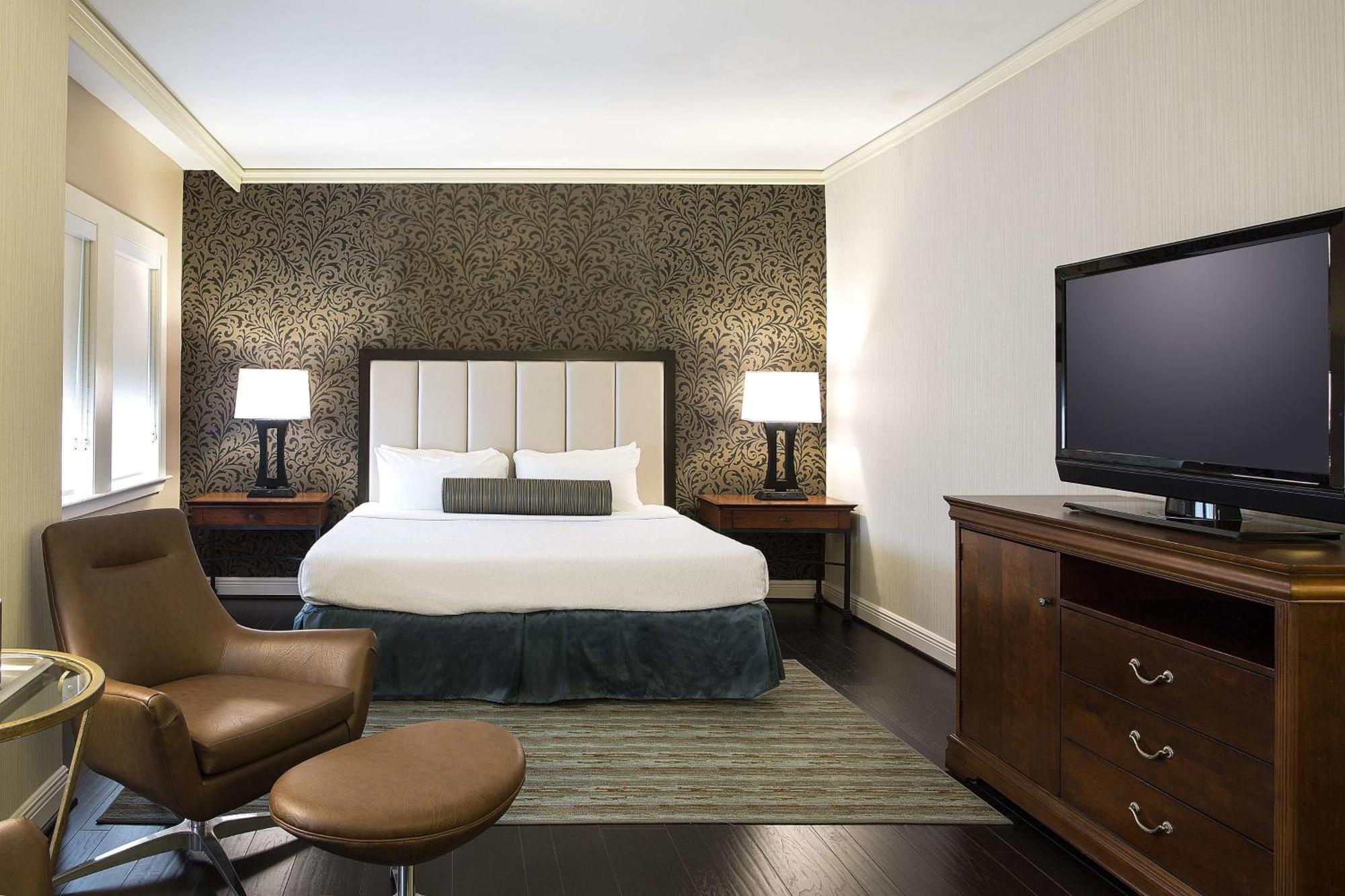 Deluxe King Room,1765199739:JPEG